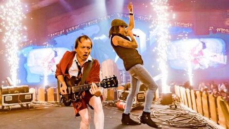 Tributo internacional AC/DC UK celebra clássicos do AC/DC no Teatro Michelangelo, em Blumenau