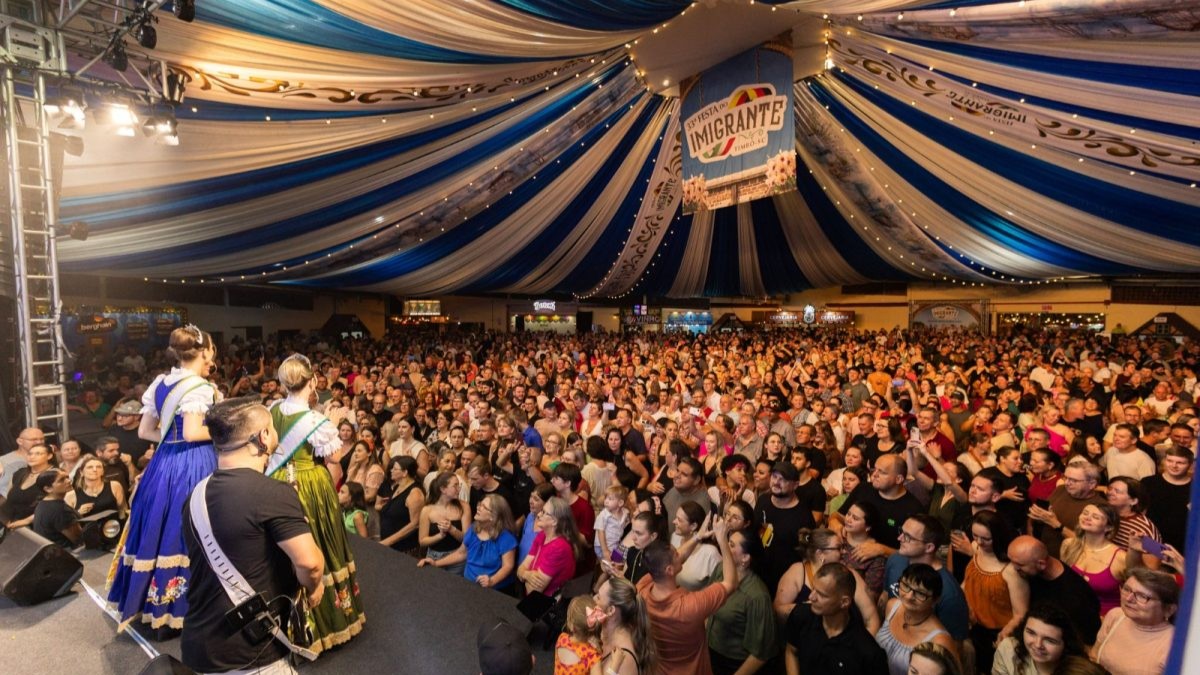 34ª Festa do Imigrante movimenta Timbó de 9 a 12 de outubro com entrada gratuita, desfiles, bandas típicas e encontro de grupos folclóricos