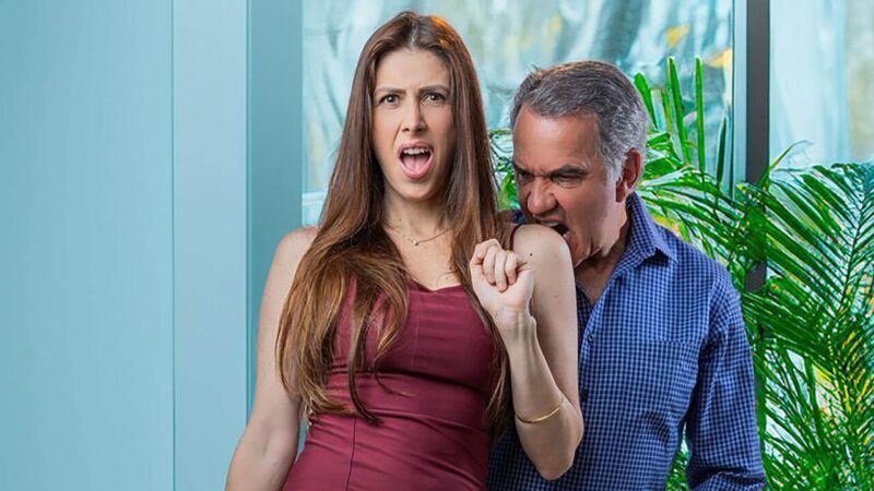 Humberto Martins volta ao teatro com a comédia “Psicóloga Segundo Meu Psiquiatra” em Blumenau